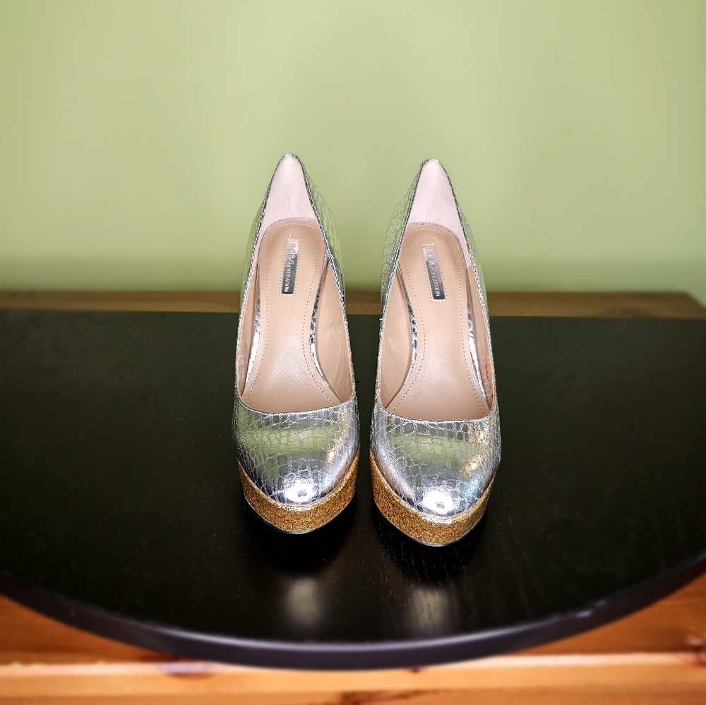 New BCBG Generation classic platform heels size 8